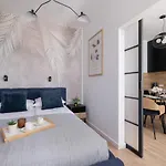 Beautiful Steam Park With Parking Old Town Cracow By Renters Apartman Krakkó