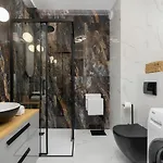 Beautiful Steam Park With Parking Old Town Cracow By Renters Apartman Krakkó