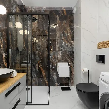 Beautiful Steam Park With Parking Old Town Cracow By Renters Apartment Krakow