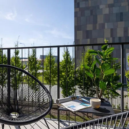 Apartment Beautiful Steam Park With Parking Old Town Cracow By Renters Krakau