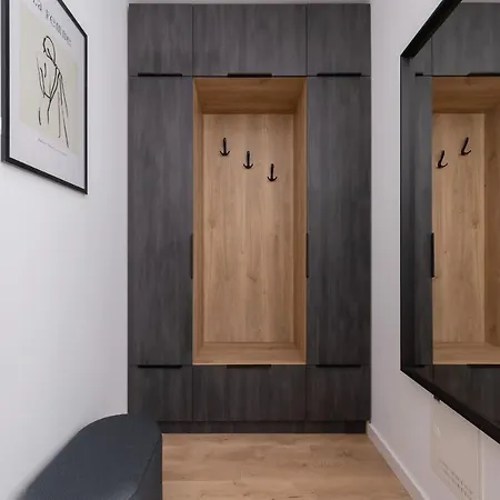 Apartment Beautiful Steam Park With Parking Old Town Cracow By Renters